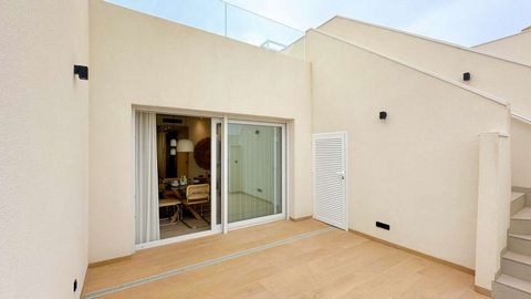 Gelegen in het prestigieuze La Finca Resort in Costa Blanca Zuid, bieden deze twee ontwikkelingen een exclusieve en rustige levensstijl, omgeven door luxe voorzieningen en een ongeëvenaarde natuurlijke omgeving. De appartementen onderscheiden zich do...