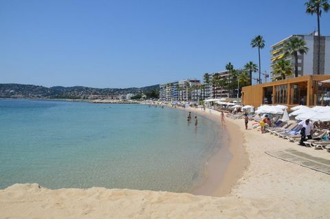 "T2 climatisé avec terrasse, parking et cave – Rare à Juan-les-Pins !"