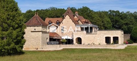 Bien d'exception 10 pièces 249 m2 habitable - 300 m2 de dépendance - 4,3 ha