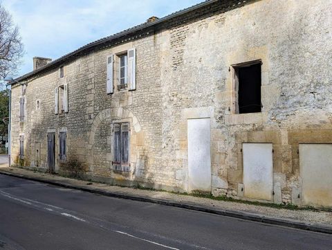 Maison ancienne à rénover à François
