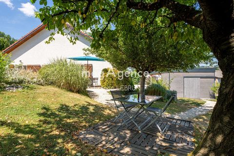 SOUS OFFRE - Maison plain-pied avec piscine intérieure à Versonnex (74)