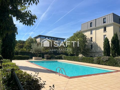 Bordeaux Chartrons - allée Haussmann - T2 de 43m2, balcon 8m2, ascenseur, stationnement, piscine