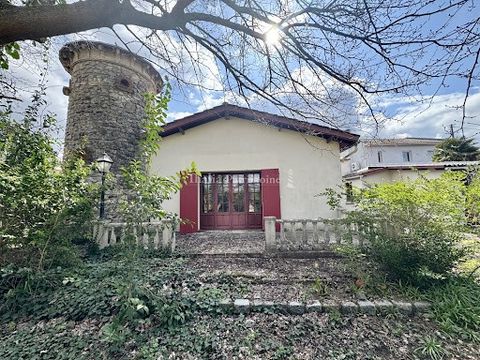 ENSEMBLE IMMOBILIER BÈGLES PROCHE BOULEVARDS - THALIA PATRIMOINE a le plaisir de vous proposer cet ensemble immobilier situé entre la Barrière de Bègles et la Barrière de Toulouse. Bénéficiant de deux accès sur voirie (l'un pour véhicules et l'autre ...