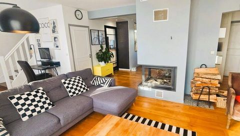 Maison de 120 m² carrez sur terrain de 430 m² Prix : 572000€ FAI