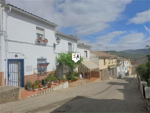 Situated in popular Ventas del Carrizal and close to the historical city of Alcala la Real in the Jaen province of Andalucia, Spain, this 3 bedroom, 2 bathroom townhouse is ready to move into. Located on a quiet wide street with on road parking right...