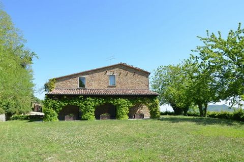 A stone house in the green hills of the Apennines, 300 m above sea level. The house offers panoramic views of vineyards and olive trees. On the ground floor you will find 2 apartments, which you can rent together or separately. Each has a separate en...