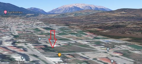 Building land for sale in Livadia, Viotia. The plot is 657 sq.m., within city plan, buildable. Building factor: 1.6 / 30 meter frontage. Next to a supermarket, primary school and Athinon Avenue. The prefecture of Viotia is situated north of Attica. I...
