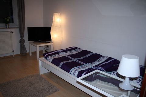 The 1-room apartment is located directly in the city centre of Worms and has a living space of 22 m2, is fully furnished and equipped. It has a private bathroom with shower (towels are also available), wardrobe, double-bed (90x200), desk/dining table...