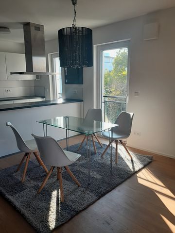 The flat with approx. 74m² living space is located in Steinbach, with excellent connections to Frankfurt and directly in the nature and recreation area of Steinbach. The modern apartment (built in 2014) was elaborately constructed using the best and ...