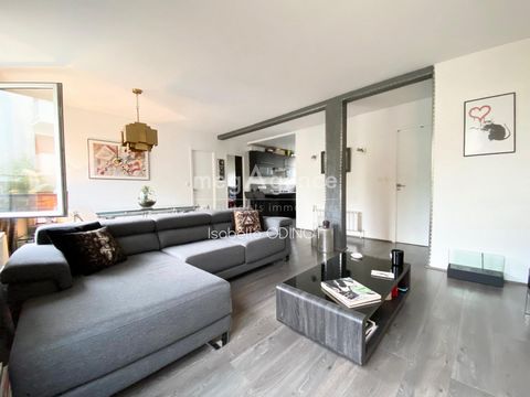 Isabelle Odinot offers you this 63m2 apartment in the heart of Saint Cloud, spacious and bright with a generous living room of 29m2, as well as two comfortable bedrooms (10.50m2 and 11.14m2) with storage and cupboard and possibility of making a third...