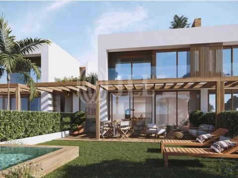 3-bedroom apartment with 114.09 sqm of private gross area, located in Pestana Porto Covo Village, in Porto Covo, Sines. The apartment is located on the ground floor and consists of a spacious living room, dining room, and kitchen, totaling 44 sqm of ...