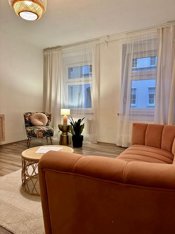 Chic ground floor apartment in the center of Bautzen: city park, old town, shopping and restaurants, hospital nearby. The apartment is fully equipped. The rental period can be agreed individually.