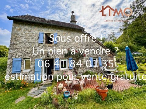 This pretty house located in a small hamlet between Peyrat le Château and Saint Julien Le Petit near the Lake of Vassivière in Limousin can only seduce you! At the end of a cul-de-sac, a breathtaking landscape of the surrounding mountains, surrounded...