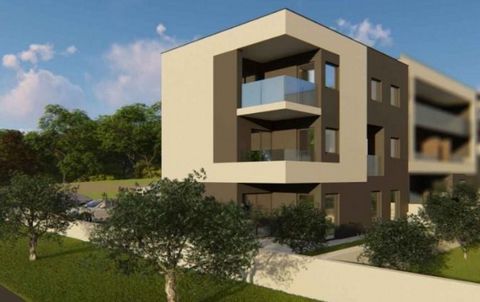 Scopri la casa dei tuoi sogni nell'incantevole città costiera di Pola con questo affascinante appartamento con 1 camera da letto situato in un nuovissimo progetto residenziale e commerciale. Con un prezzo di vendita di 130.000 euro , questa proprietà...