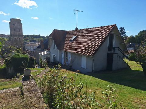 Located in a popular historic village this unique house offers attractive views from the garden over the ancient abbey and tower. Bars, bakery and shops on your doorstep. The property is a bit dated but habitable and full of charm. On the ground floo...