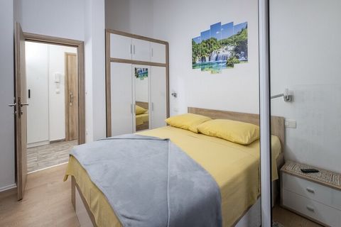 Apartment Mia is located in the city of Split, famous for its great history and cultural heritage. Apartment Mia comes with a private balcony. Free Wi-fi is available throughout the property. Private parking is provided, reservation is not required. ...