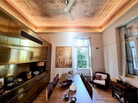 For Sale , Athens ,Plaka 708sq.m ,Ground floor , 1860 built year , features: Security door, Security alarm, CCTV, Preserved, Roadside, On Corner, AirConditioning, Autonomous - Natural Gas ,  price: 11.500.000€ Features: - Alarm