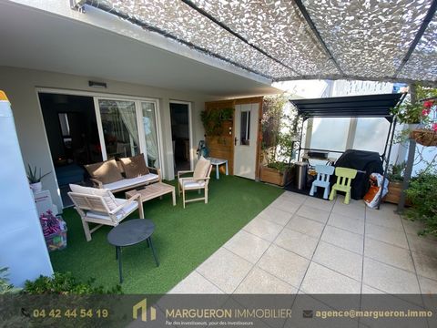 En exclusivité avec Margueron Immobilier, Sébastien Massot vous propose cet appartement de type 3, situé dans une résidence récente de 2018, à deux pas du centre-ville d'Istres, tout en offrant la tranquillité d'un environnement naturel. Sa grande te...