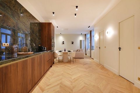 Checkmyguest bietet dieses luxuriöse 70 m² große Apartment im Herzen des Viertels Saint-Victor im 5. Arrondissement von Paris an. In der Nähe des Panthéon und umgeben vom Rathaus des 5. Arrondissements, dem Lycée Henri-IV und der Bibliothek Sainte-Ge...