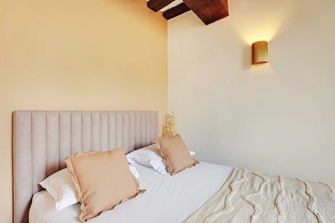 Checkmyguest offre questo autentico appartamento di 50 m² nel ricercato quartiere Notre-Dame-des-Champs del 6° arrondissement di Parigi. Dotato di due graziose camere da letto e di interni eclettici, offre un'atmosfera calda e accogliente. Vicino al ...