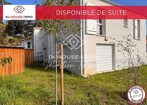 FRAIS DE NOTAIRE OFFERTS ! ÉLIGIBLE PRÊT A TAUX ZÉRO Découvrez ce DUPLEX de type T4 de 85m² en limite séparative sur un coté, exposé SUD OUEST et nichée au cœur d'une résidence calme, fermée et sécurisée, bénéficiant de frais de notaire réduits. (off...