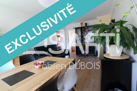 Located in the charming town of Le Plessis-Robinson, this apartment offers a pleasant and convenient living environment. Ideally located, it is close to schools, the playground, local shops as well as the promenade of the new PANORAMA district and th...