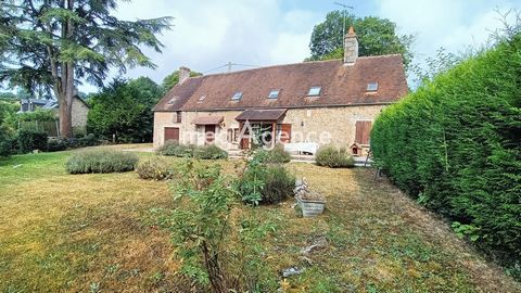 Located in Gandelain (61420), this charming house benefits from a calm and peaceful environment, typical of the Normandy countryside, while being close to the village center with its entertainment and shops. Perfect for those looking for tranquility ...