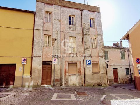 LAZIO - VITERBO - CELLERE APPARTAMENTO CON BALCONE Al centro del piccolo borgo medievale di Cellere, appartamento di 45 mq circa con un piccolo balcone. Gli appartamenti disponibili sono tre, posizionati rispettivamente al piano terra, al piano primo...