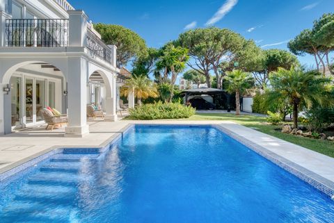 Truly stunning Andalusian style villa located in the prestigious area of Elviria, and just 170 metres walk from one of Marbella's best beaches. This fabulous property offers a perfect blend of luxury and comfort, ideal for those seeking a sophis...