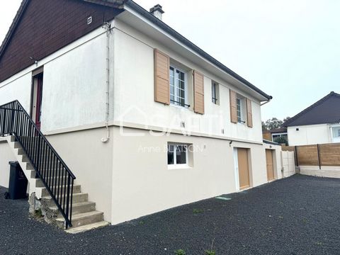 In the town of CARENTAN, your local advisor, Anne BLAISON, offers you this spacious house with a fully finished basement ready to welcome your family! Very quiet environment Very well maintained, you will enjoy on the first level, basement: 1 beautif...