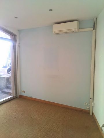 photo no. 2