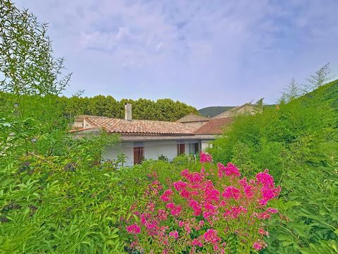 ? À SAISIR – Maison individuelle avec jardin, caves et parking sur terrain attenant – À rénover entièrement – Villemagne-l'Argentière (34600)