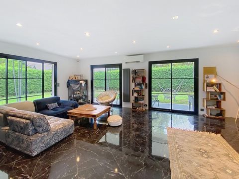 Maison T5/6 contemporaine de 2017 avec garage