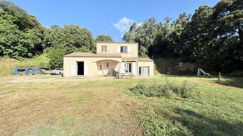 Maison T5 avec vue dégagée – Eccica Suarella