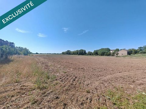 Terrain plat CONSTRUCTIBLE de 1193 m² sur la commune de Chemilly