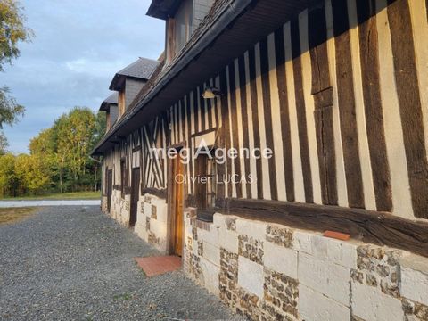 Longère de 130m² avec dépendances volumineuses et piscine