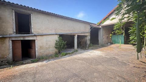 Un ensemble de caractère à rénover au cur de Limogne en Quercy