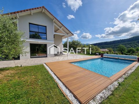 Magnifique maison avec une piscine