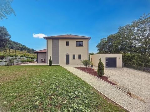 Maison contemporaine au calme