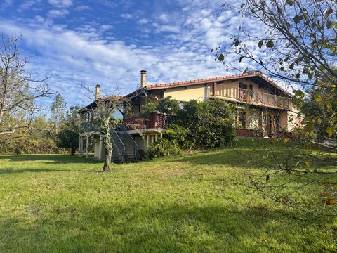 Maison familiale à rénover au calme.