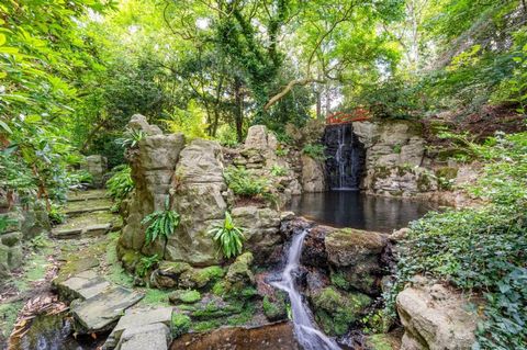 Luxury 3 Bed Apartment For Sale in The Water Gardens Kingston upon Thames UK Esales Property ID: es5553459 Property Location The Water Gardens Warren Rd, Kingston upon Thames KT2 7LF Price in pounds £1,500000 Property Details With its glorious natura...