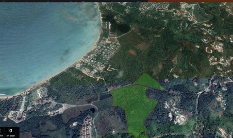 3 lots for sale, very close to the beach, in Las Terrenas. To Coson beach. - lot 1 flat 26000 m2 at 40 USD per m2 - lot 2 flat and Montana 87000 m2 at 40 USD per m2 - lot 2 flat with 42500 m2 at 40 USD per m2 Density 30 rooms per ha. Access very well...