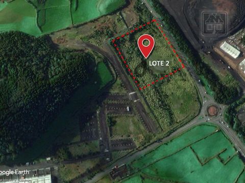 URBAN LOT of land for sale located in the Pico d'Água Park development, in Pico da Pedra, Ribeira Grande, with a total area of 11.474 m2, for the construction of a commercial area. Information about the areas: Planned Implantation Area: 8.376 m2; Tot...