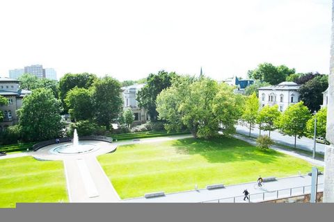 Apartments mit außergewöhnlichem Flair und hochwertigem Interior. Als Interiordesigner liegt der Anspruch sehr hoch, Apartments anzubieten, welche sich in Optik und Ambiente von Mitbewerbern abheben. Direkt am Zentrum und dennoch ruhig gelegen. Ein h...