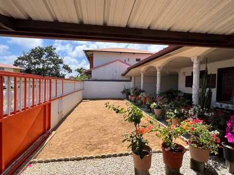 Dpt Guyane (973), à vendre KOUROU maison T4 de 103 m² - Terrain de 326,00 m² - Plain pied