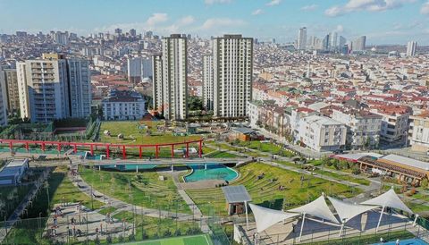 O apartamento à venda está localizado em Bagcilar. Bagcilar é um distrito localizado no lado europeu de Istambul. É considerado um dos distritos mais populosos de Istambul, com uma população de cerca de 1,5 milhão. A área é famosa por seus bairros op...