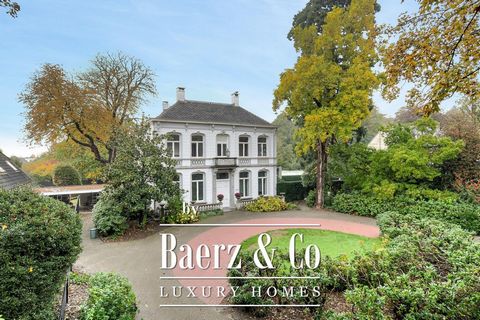 This stately, detached monumental country house is located in a beautiful location on the iconic Haagweg, within walking distance of the Hague market. The villa, called “Princenoord”, was built in the early 19th century and was renovated in 1864 in E...
