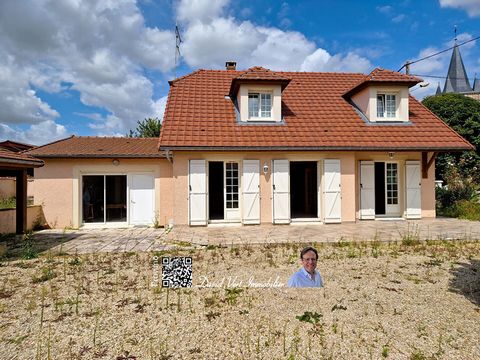 Ref 3378-DV-0596 : A Vendre : David VERT votre agent mandataire en immobilier depuis 2010 sur Châlons en Champagne et sa région vous propose sur l'axe recherché de Châlons en Champagne sud cette belle maison familiale de caractère d'environ 145 m2 su...