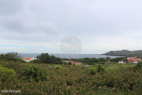 Want to invest in the Azores? We have this fantastic land with 4128m² located in the parish of Porto Martins divided into 3 lots. Close to the sea and main services.  