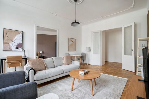 Feel at home wherever you choose to live. You’ll love this cozy 5th district - Margareten furnished one-bedroom apartment with its modern decor, fully equipped kitchen, and spacious living room with great views. Ideally located, you’re close to all t...